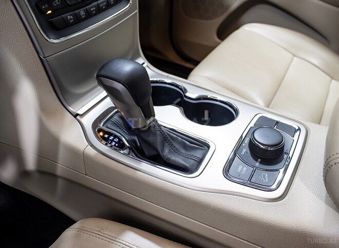 Jeep Grand Cherokee 2017, 61,000 km - 3.6 л - Bakı