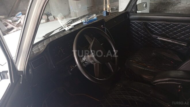 LADA (VAZ) 2107 2004, 75,000 km - 1.5 л - Ucar
