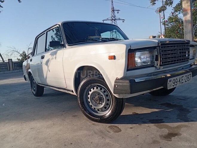 LADA (VAZ) 2107 2004, 75,000 km - 1.5 л - Ucar