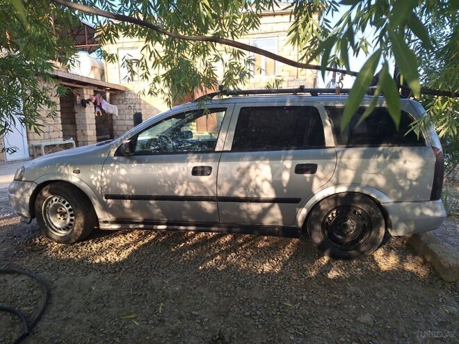 Opel Astra 2001, 300,000 km - 2.0 l - Bakı
