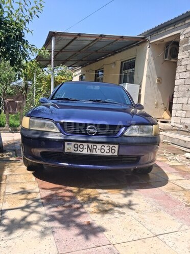 Opel Vectra 1996, 300,000 km - 2.0 l - Bakı