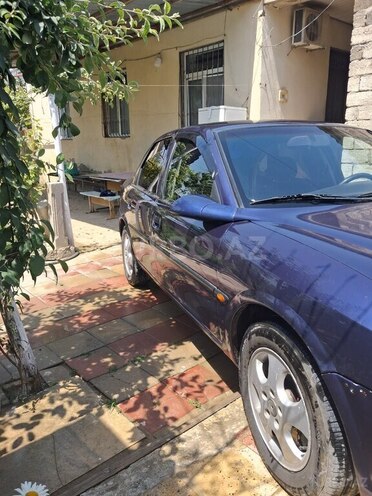 Opel Vectra 1996, 300,000 km - 2.0 l - Bakı