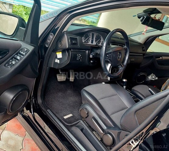 Mercedes B 180 2009, 109,000 km - 1.7 л - Şəki