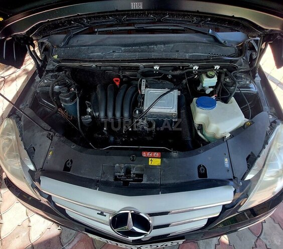 Mercedes B 180 2009, 109,000 km - 1.7 л - Şəki