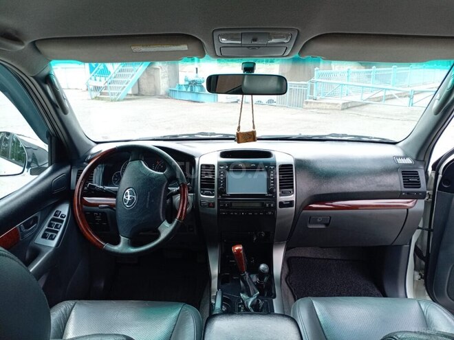 Toyota Land Cruiser Prado 2008, 230,000 km - 2.7 l - Quba