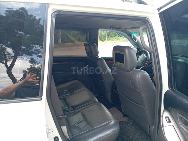 Toyota Land Cruiser Prado 2008, 230,000 km - 2.7 l - Quba