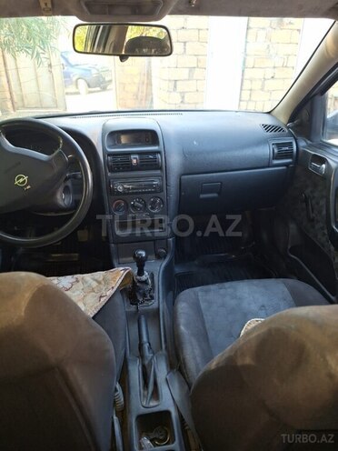 Opel Astra 2001, 300,000 km - 2.0 l - Bakı