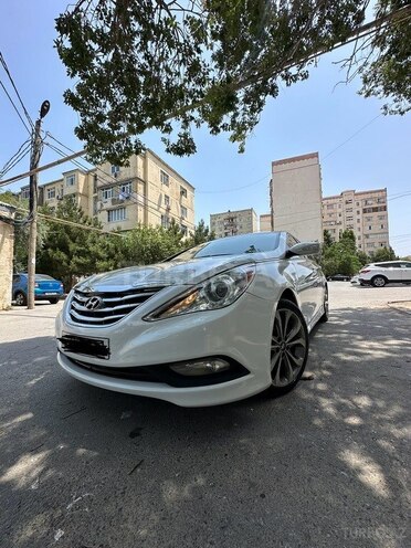 Hyundai Sonata-3