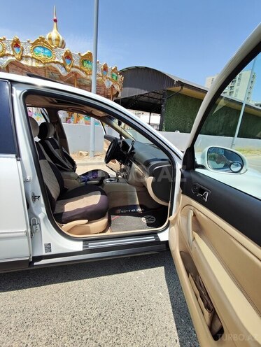 Volkswagen Passat 2003, 195,361 km - 1.8 l - Bakı