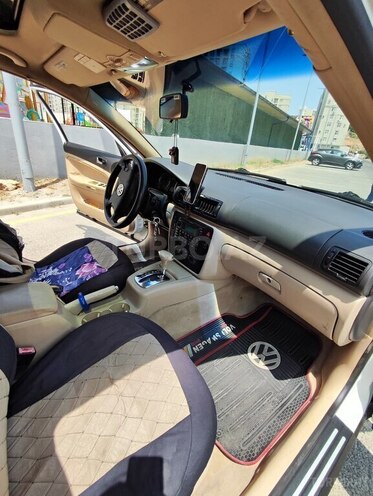 Volkswagen Passat 2003, 195,361 km - 1.8 l - Bakı