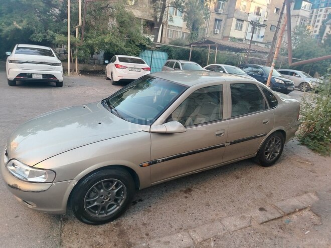 Opel Vectra 1996, 357,933 km - 1.6 l - Bakı