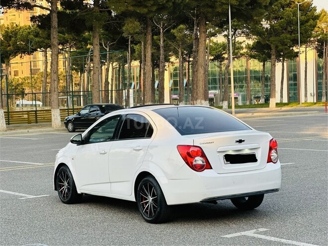 Chevrolet Aveo-6