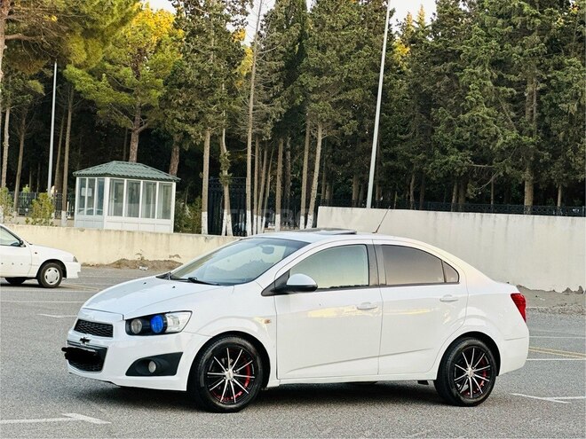 Chevrolet Aveo-7