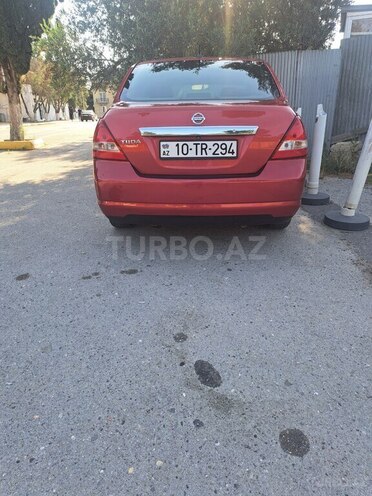 Nissan Tiida-7