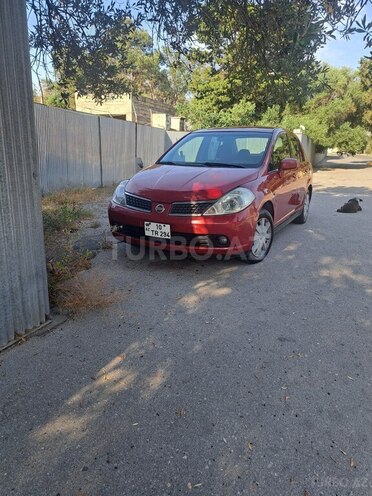 Nissan Tiida-8