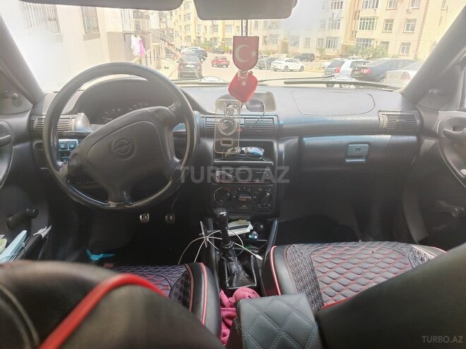 Opel Astra 1995, 350,000 km - 1.6 l - Bakı
