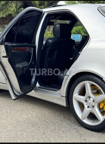 Mercedes C 230 2000, 278,000 km - 2.3 l - Saatlı