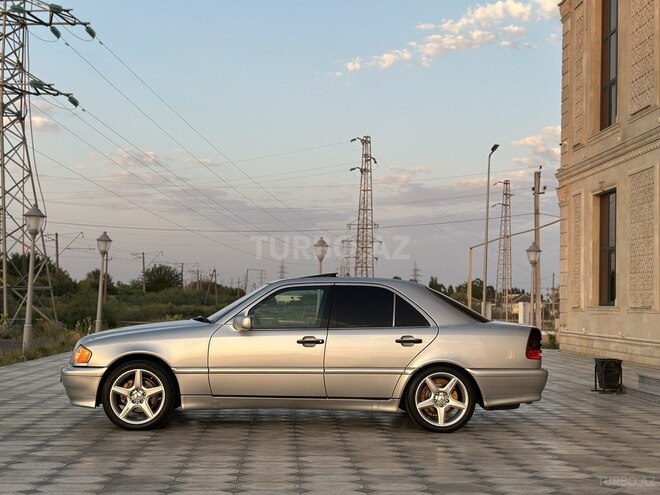 Mercedes C 230 2000, 278,000 km - 2.3 l - Saatlı