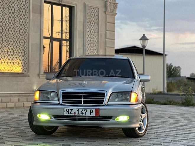 Mercedes C 230 2000, 278,000 km - 2.3 l - Saatlı