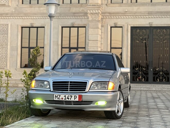 Mercedes C 230 2000, 278,000 km - 2.3 l - Saatlı