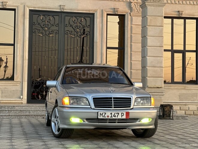 Mercedes C 230 2000, 278,000 km - 2.3 l - Saatlı