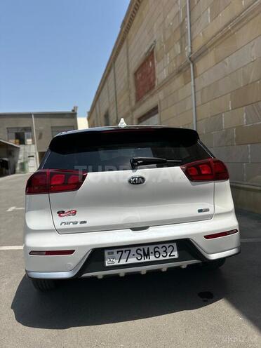 Kia Niro 2017, 130,000 km - 1.6 л - Bakı