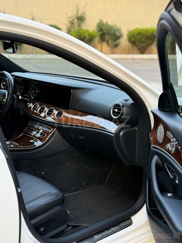 Mercedes E 300 2018, 144,010 km - 2.0 l - Masallı
