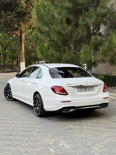 Mercedes E 300 2018, 144,010 km - 2.0 l - Masallı