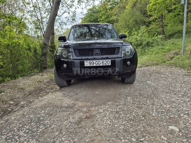 Mitsubishi Pajero 2011, 272,000 km - 3.5 л - Bakı