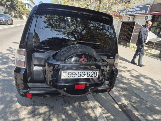 Mitsubishi Pajero 2011, 272,000 km - 3.5 л - Bakı
