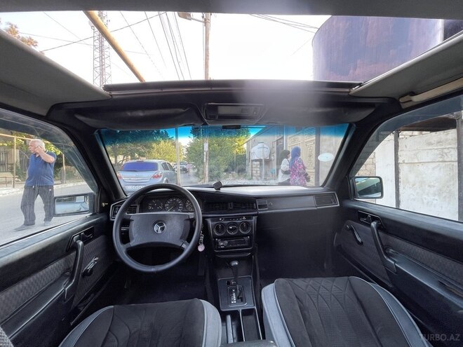 Mercedes 190 1990, 270,000 km - 2.0 л - Bakı