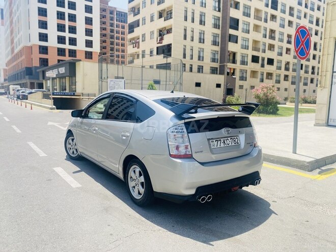 Toyota Prius-6