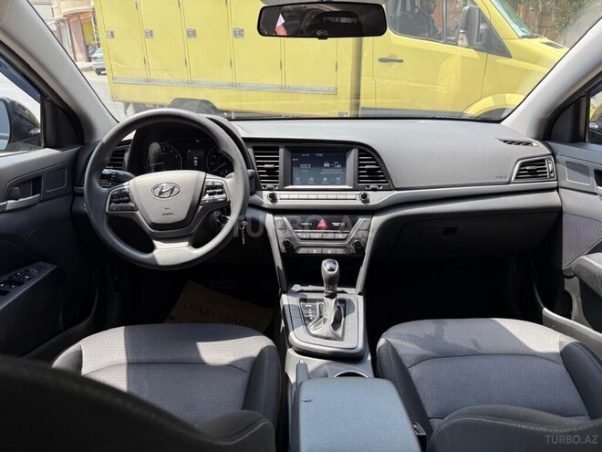 Hyundai Elantra 2018, 74,200 km - 2.0 l - Bakı