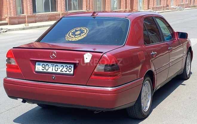 Mercedes C 180 1995, 120,000 km - 1.8 l - Gəncə