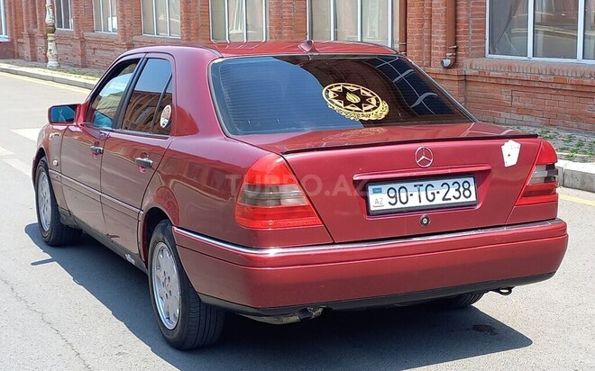 Mercedes C 180 1995, 120,000 km - 1.8 l - Gəncə