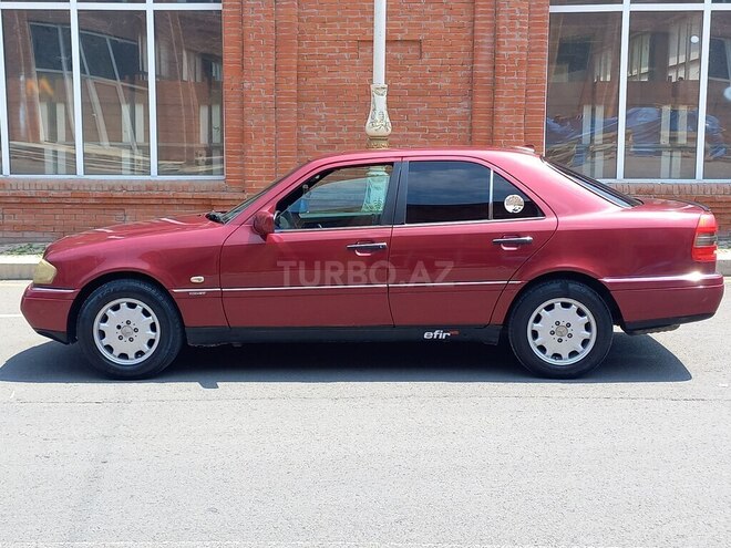 Mercedes C 180 1995, 120,000 km - 1.8 l - Gəncə