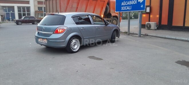 Opel Astra 2005, 215,000 km - 1.4 l - Bərdə