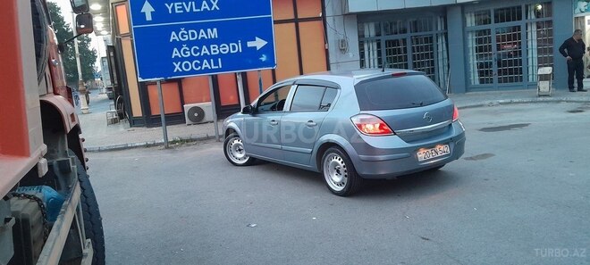 Opel Astra 2005, 215,000 km - 1.4 l - Bərdə