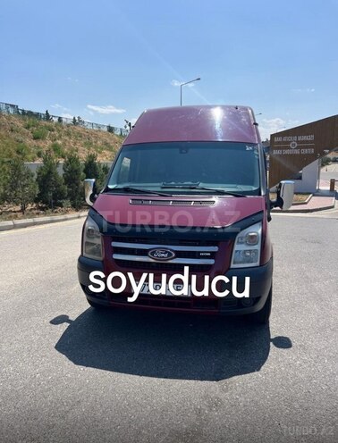 Ford Transit-1