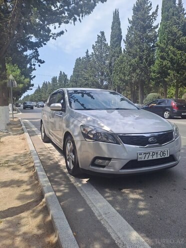 Kia Ceed 2009, 230,000 km - 1.4 л - Ucar