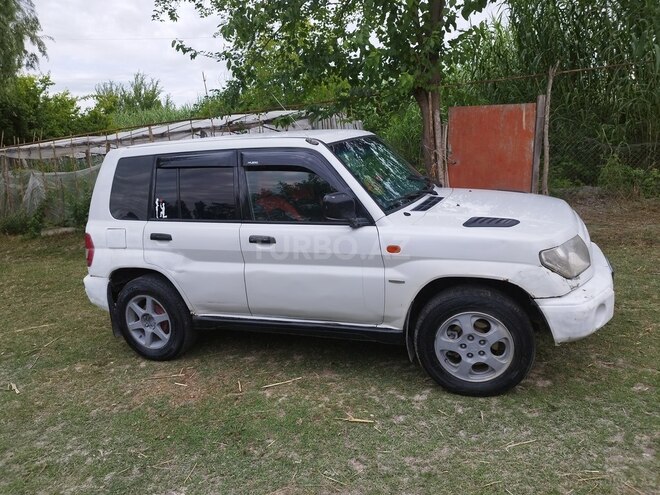 Mitsubishi Pajero io 1999, 600,000 km - 1.8 л - Bakı