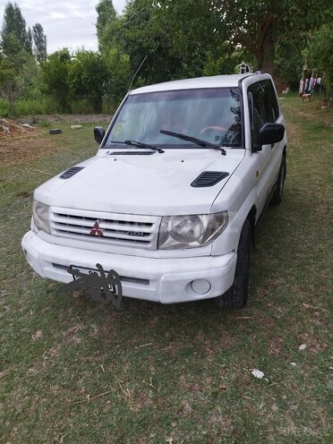 Mitsubishi Pajero io 1999, 600,000 km - 1.8 л - Bakı