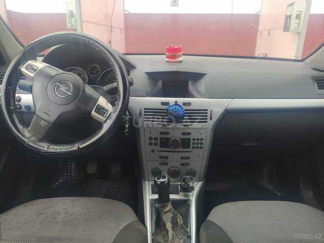 Opel Astra 2009, 270,000 km - 1.3 l - Qazax