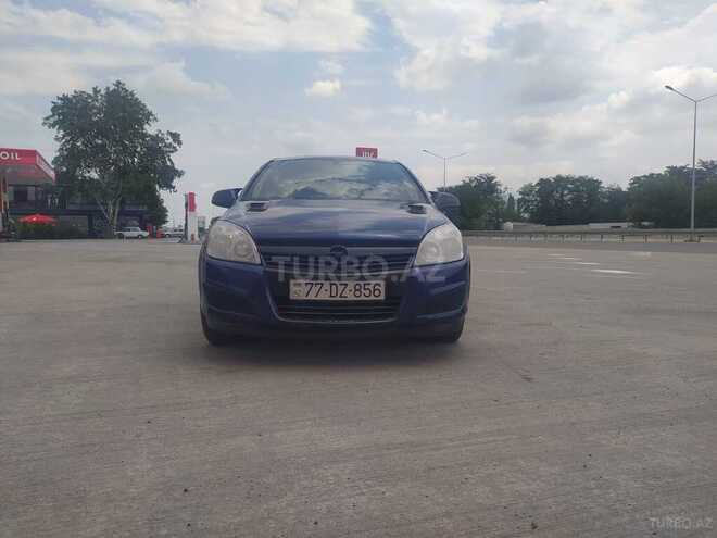 Opel Astra 2009, 270,000 km - 1.3 l - Qazax