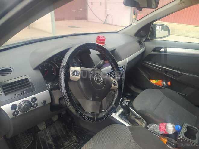 Opel Astra 2009, 270,000 km - 1.3 l - Qazax