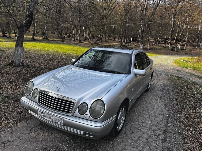 Mercedes E 230 1997, 470,000 km - 2.3 l - Quba