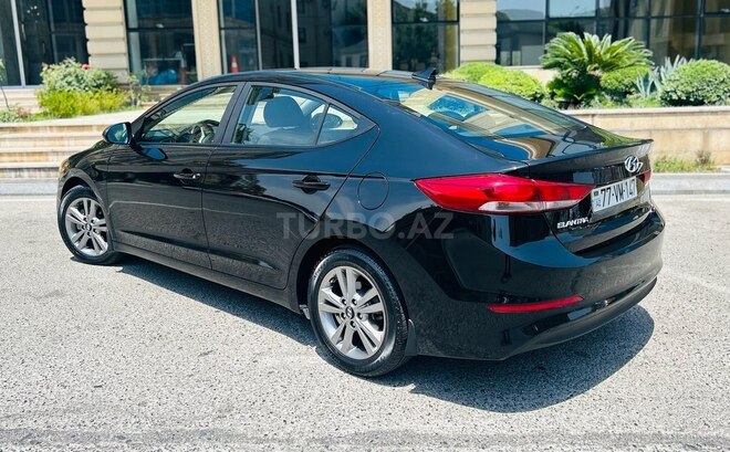 Hyundai Elantra 2018, 98,000 km - 2.0 l - Bakı