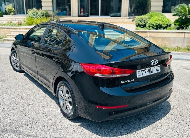Hyundai Elantra 2018, 98,000 km - 2.0 l - Bakı
