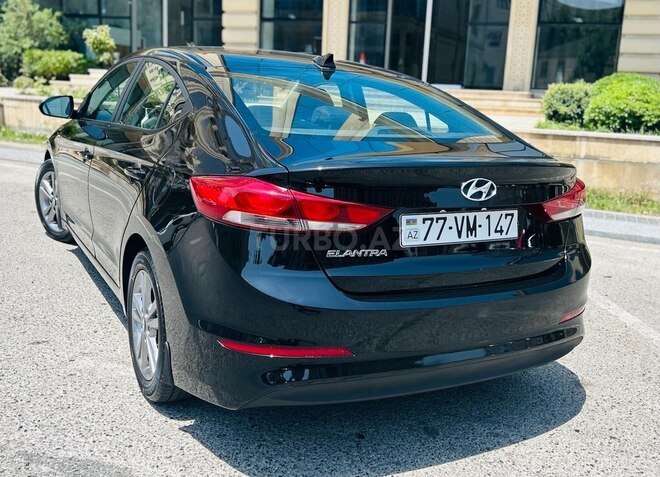 Hyundai Elantra 2018, 98,000 km - 2.0 l - Bakı