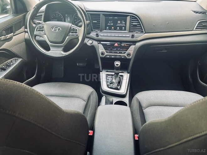 Hyundai Elantra 2018, 98,000 km - 2.0 l - Bakı